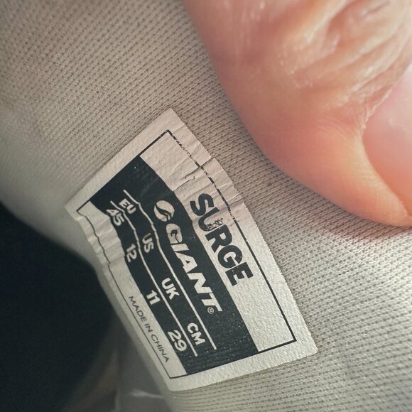 Giant Surge Men Size 12 White Carbon Clipless Cycling Road Shoes - Picture 10 of 11